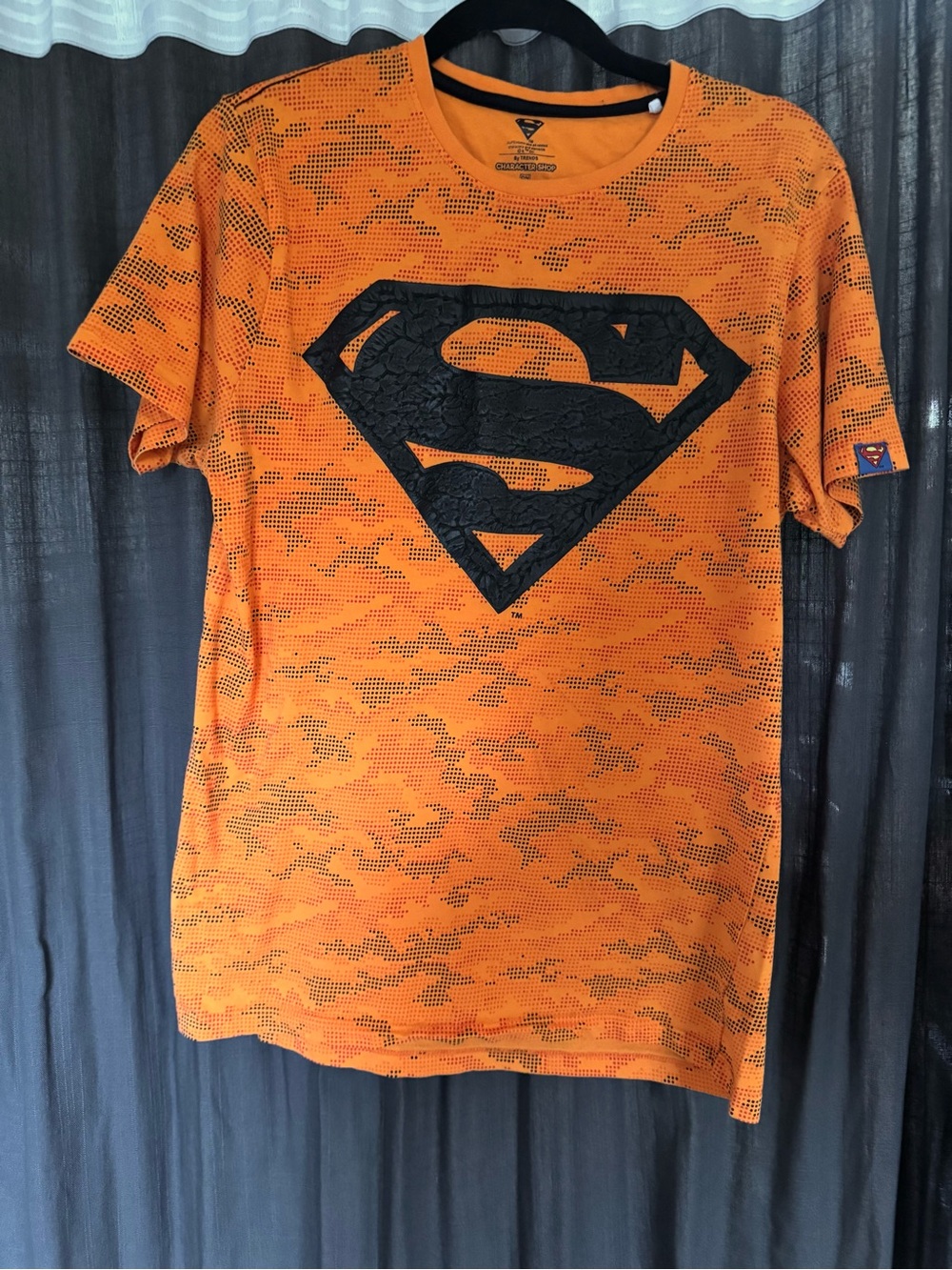 DC Comics Orange Short-Sleeve Superman Logo Tee - Men's